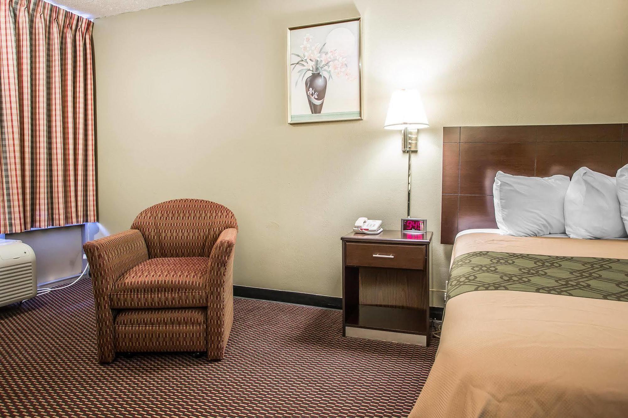 Econo Lodge Near Missouri University Of Science And Technology Ролла Экстерьер фото